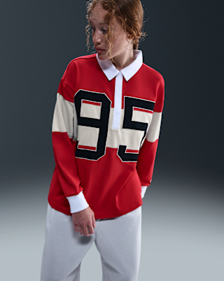 nike sportswear Женская футболка поло с длинными рукавами и графическим рисунком nike sportswear Женская футболка поло с длинными рукавами и графическим рисунком