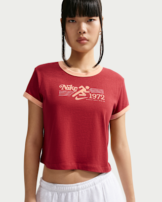 nike sportswear Женская футболка со звонком nike sportswear Женская футболка со звонком